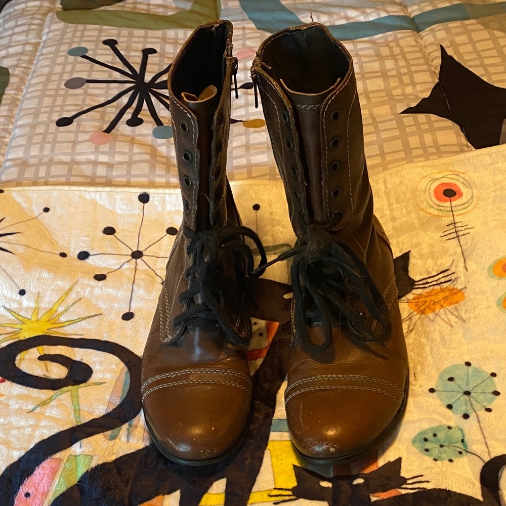 Steve Madden Brown Ankle Boots
